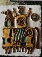 B E képcsarnokos kerámia.