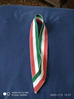 Sport érme nyakba akasztó szalag.