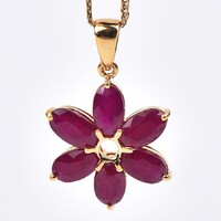 ALGT hitelesítésű természetes rubin drágaköves 18 k arany medál és 18 k arany lánc