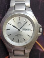 CASIO LINEAGE TITANIUM LIN-171 jól működő nap-dátumos férfi karóra