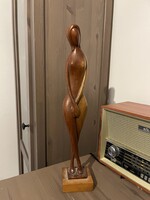 Cubai női fa akt szobor Vénusz