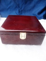 Ékszertartó tükrös fadoboz