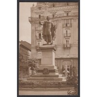 Magyarország,Budapest V.- Báró Eötvös József szobor a Dunapalota Ritz szálloda elõtt 1931