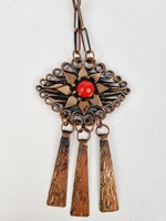Keleties stílusú Vintage design réz nyaklánc piros kővel - 52331