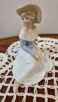 DEKORATÍV SPANYOL PORCELÁN FIGURA