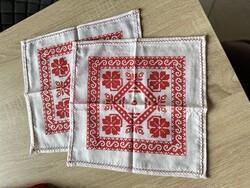 Kézzel szegett textilzsebkendő 2db