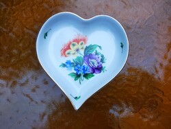 SZÍV ALAKÚ VIRÁGOS HERENDI GYŰRŰTARTÓ TÁLKA