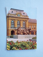 Képeslap (3) - Eger - Tanácsház és a Végvári harcosok emlékműve 1970-es évek - (Foto: Bakonyi Béla)