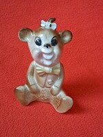 Lippelsdorfi (GDR) csokornyakkendős maci porcelán figura