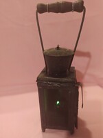 Régi gyertyával működő vasutas lámpa