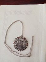 Régi egyiptomi vagy viking ? ezüstözött réz  ötvös medál  pici gyöngyökkel díszítve +  75 cm-es lánc