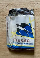 Bontott fecske cigaretta