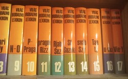 Világirodalmi lexikon  1-19 plusz 2 enciklopédia
