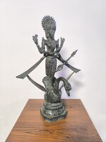 Szaraszvati, hindu istennő szobra.