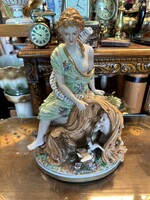 Gyönyörű finoman kidolgozott porcelán figura