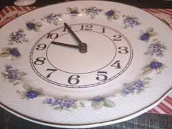 Szeder mintás porcelán falióra