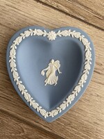 Wedgwood Jasperware szív alakú tálka.