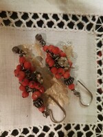 Antik - csiszolt  KORALL- fülbevaló - ezüstszerelékkel- és( gyémánt) csiszolt  -fényes kövekkel -