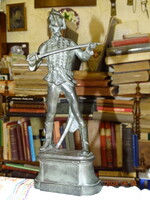 KISFALUDI STRÓBL ZSIGMOND ( 1884 - 1975 ) : HADIK HUSZÁR BRONZ ( KARD , TARSOLY )