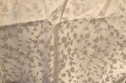 Jacquard szövésű méterárú,teritőnek stb.