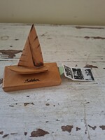 Balatoni emlék fa vitorlás