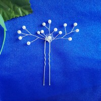 Fehér gyöngyös, virágos menyasszonyi hajtű, drótos hajdísz