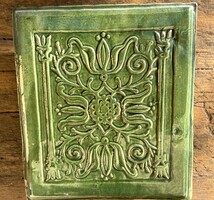 Régi zöld mázas kályhacsempe kályha csempe