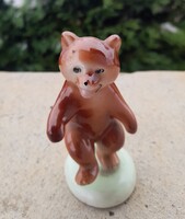 Kőbányai porcelán figura