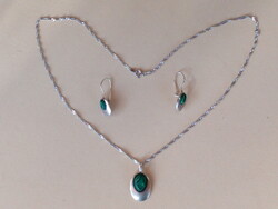 EZÜST NYAKLÁNC és FÜLBEVALÓ (260104)