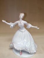 Porcelán táncos hölgy-balerina