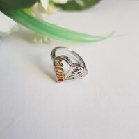 Strasszköves, szív és virág díszes, MOM feliratú S925-ös sterling ezüst gyűrű - USA 5,5 / EU 50