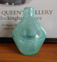 Égszínkék karcagi fátyolüveg váza