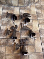 Öntöttvas Kakasos virágos tehenes sünis állatos  csengő  kolomp harang, ajtòdísz