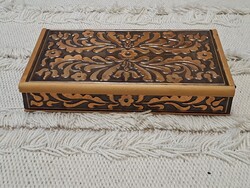 Zenélő ékszerdoboz