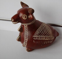 Vintage perui kerámia quinua tehén bika  figura sip vagy körtemuzsika