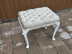 Neobarokk ülőke puff