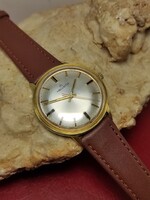 Swiss Helvetia Mechanikus szép karóra