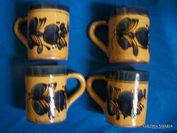 Négy darab népi iparművészeti kerámia bögre