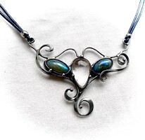 Nagy nagyon fényes  labradirot medál egyedi darab