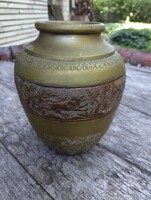 Rézötvözetből készült váza Indiából, XX.szd második fele