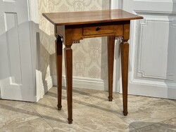 Klasszicista kisasztal ca.1790