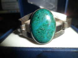 Ezüst karperec / krizokolla