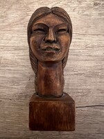Kézzel faragott fa női mellszobor Közép Amerikai stílusban XX század Egy pár egyik darabja