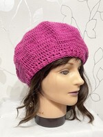 Fuxia varett sapka handmade