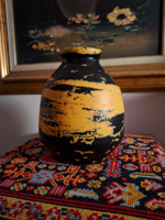 Gorka lívia ritkább hasas vázája