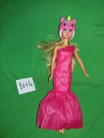 Különleges fejfedős My Little pony / Barbie jellegű baba szép hosszú hajjal a képek szerint BM 4.