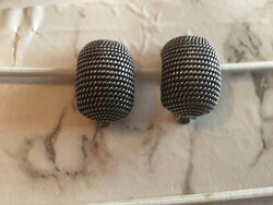 Ezüst színű érdekes régi  klipsz