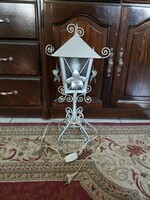 Díszes kovácsoltvas lámpa