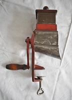 Régi asztali diódaráló MNOSZ 10775 öntöttvas pléh , vas és fa szerelékekkel magyar vasárú konyha