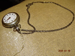 ANTIK SVÁJCI NŐI FÜGGŐ ÓRA ( KISMÉRETŰ ZSEBÓRA ) + EZÜST LÁNC